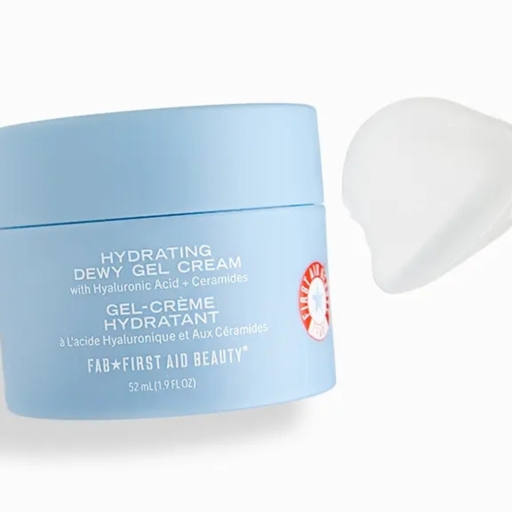 First Aid Beauty Hydrating Gel Cream - Light Blue